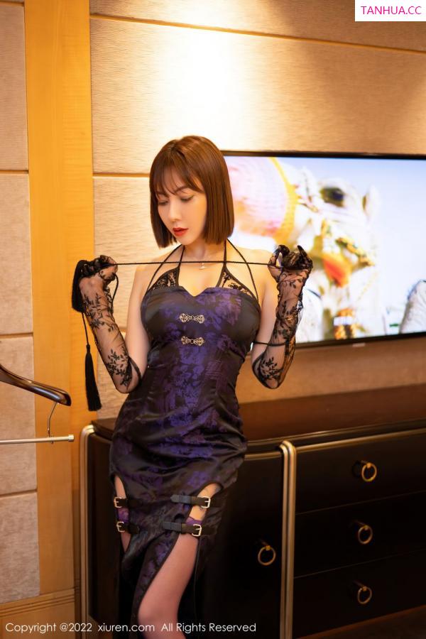 闫雪松 松果儿 [XiuRen]高清写真图 2022.01.05 No.4422 果儿Victoria第4张图片